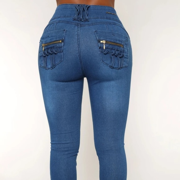 BRAND NEW Hold Me Tight High Rise Skinny Jeans - Picture 3 of 3